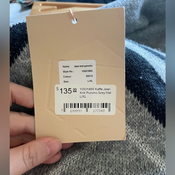 NWT KAFFE Jean Knit Poncho L/XL - Picture 3 of 7